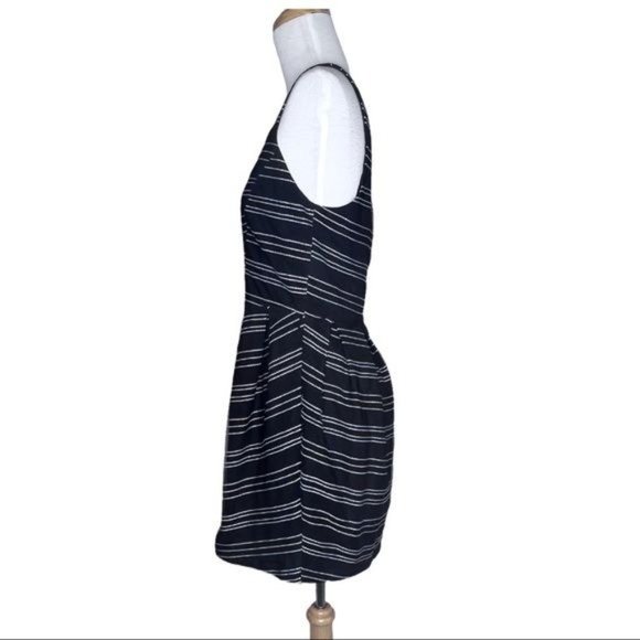 BCBGENERATION Dress Back Zip Skater Black and White Stripes Size 8 - Picture 7 of 10